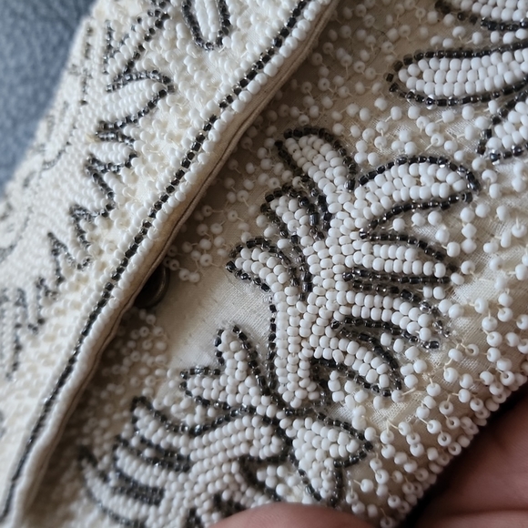 VTG Gimbels beaded purse - Picture 5 of 11